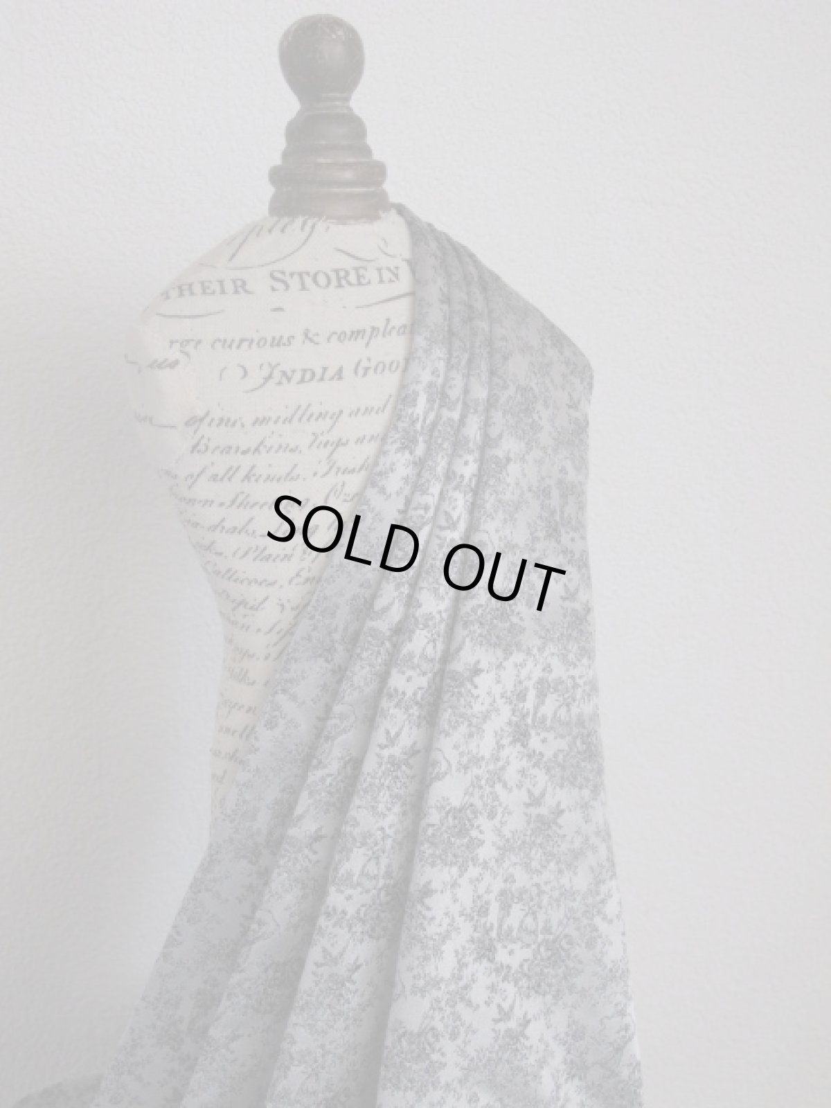 画像2: シルクジャガード　トワルドジュイ柄　 (2)