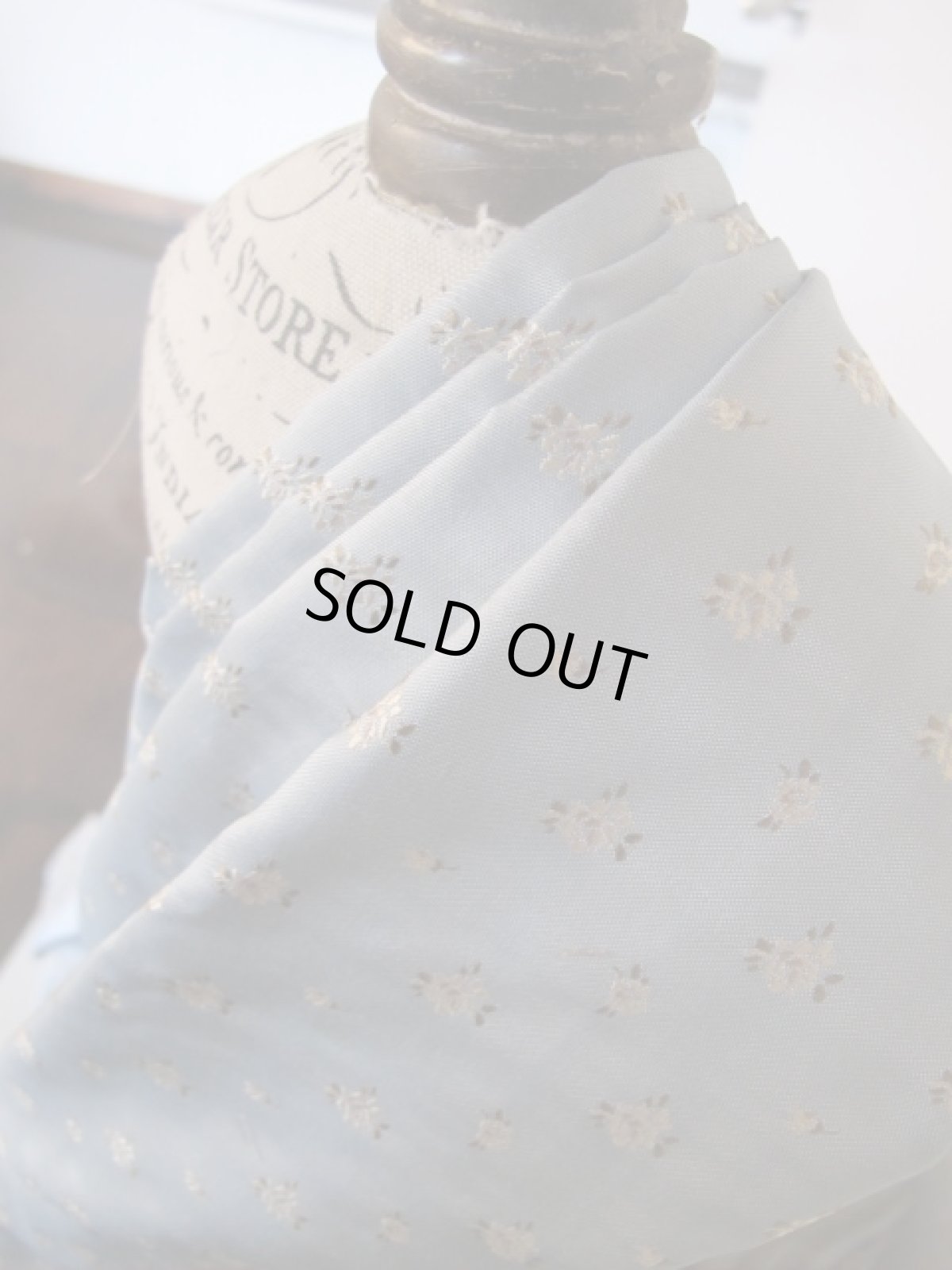 画像2: シルクジャガード　ローズ柄＜セール在庫限り＞ (2)