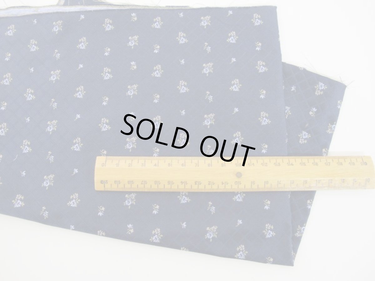 画像2: シルクジャガード　ミニローズ柄　（ネイビー）100cm巾×42cm (2)