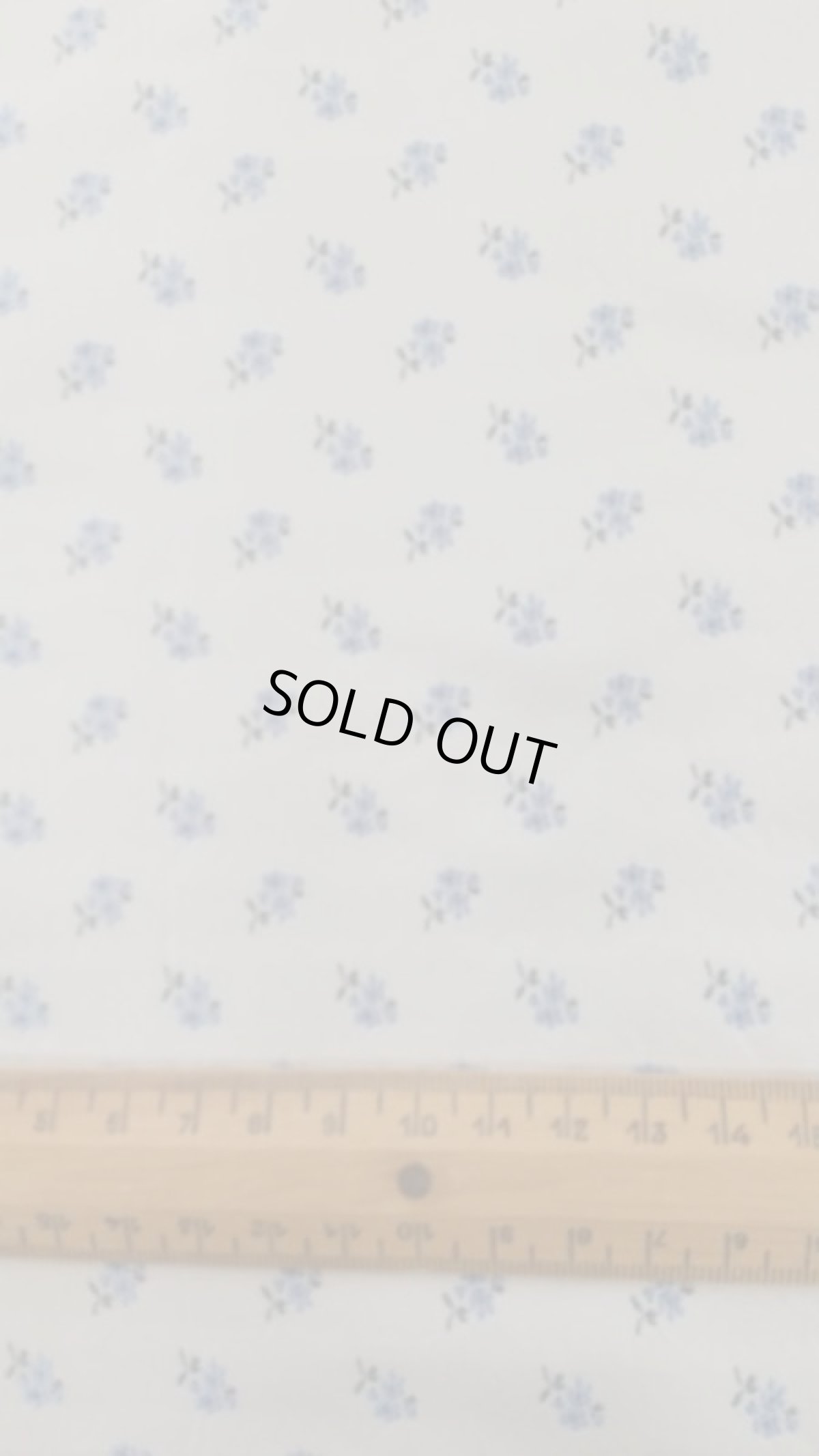 画像2: シルクジャガード　フルーレット　オフ地/サックス　100cm巾×38cm (2)