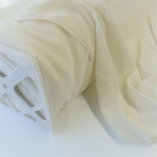 画像2: シルクレーヨンベルベット　ホワイト　110cm巾　  ❰在庫限り❱ (2)