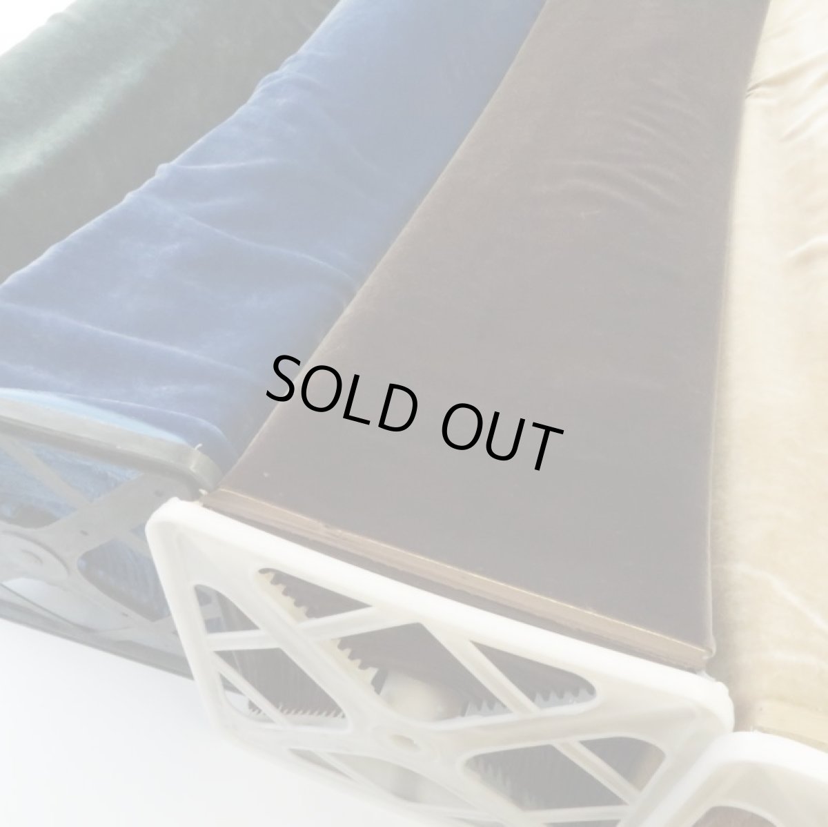 画像4: シルクレーヨンベルベット　ブルー　110cm巾×50cm　  (4)