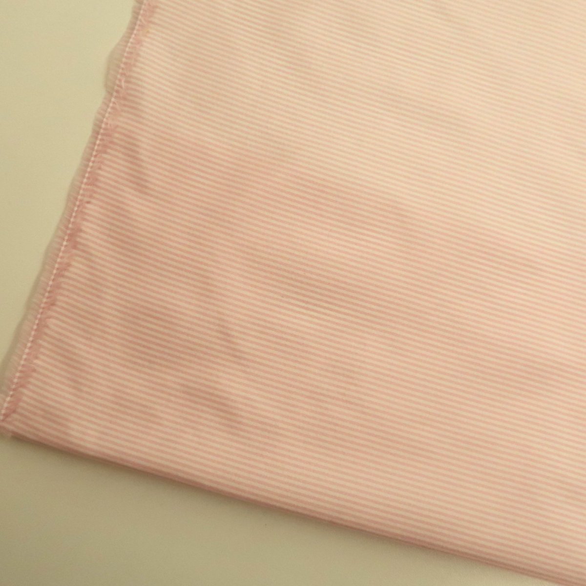 ホワイト/ピンク