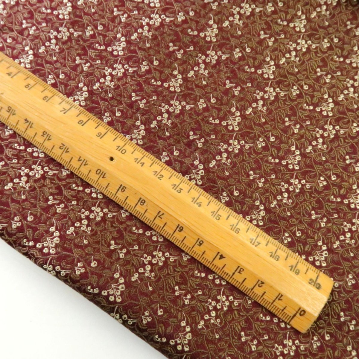 画像4: シルクジャガード　ベリー柄(数量限定色）※50cm×50cmのカットサイズ (4)