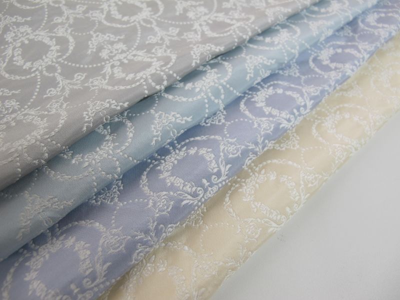 ローズダマスク柄織り上がりました！